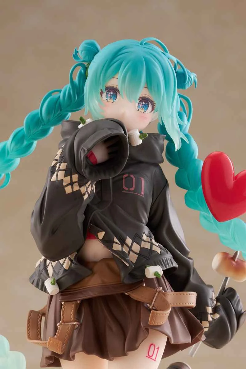 (Pre-order) February 2026 TAITO Prize Figure Hatsune Miku Fashion (Outdoor Style Ver.)