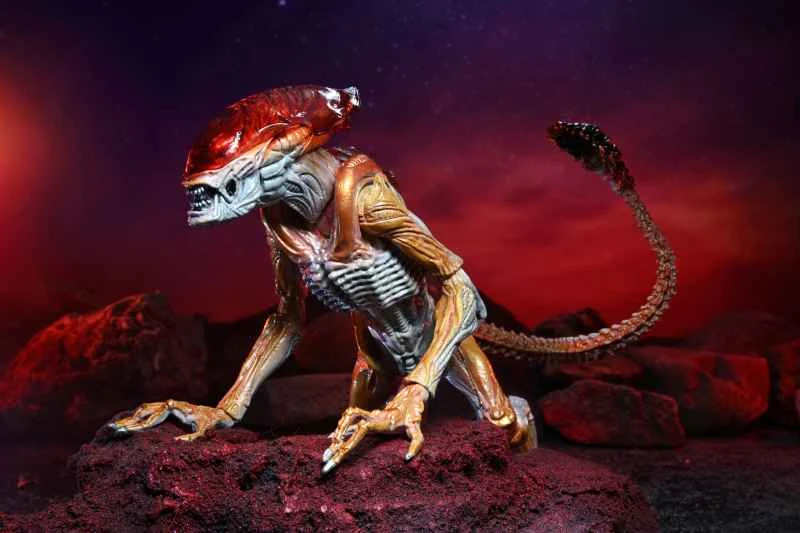[In Stock] NECA Kenner Tribute Panther Alien 9-inch Articulated Figure